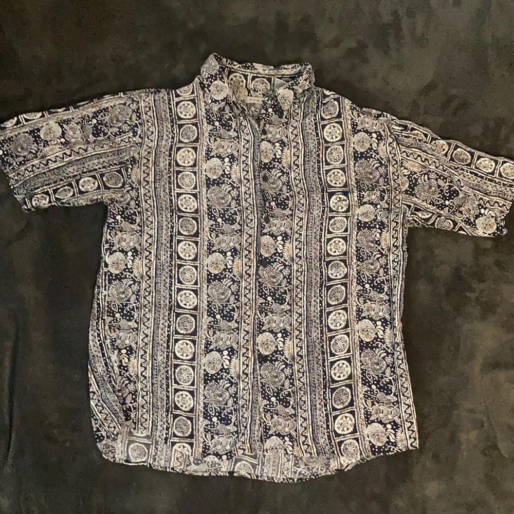 Summa button down funky print design men’s size large